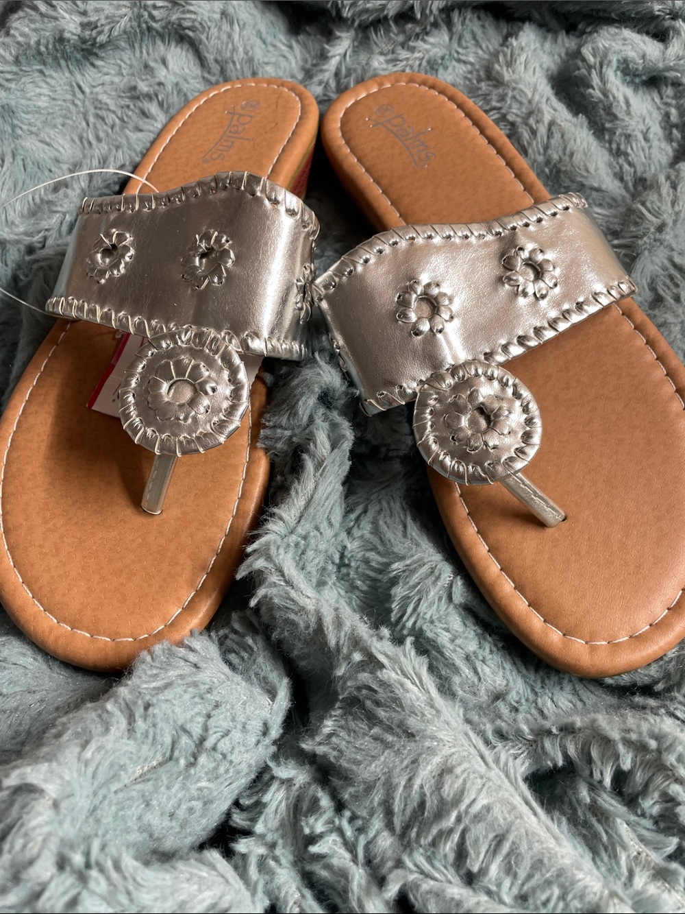 Palms Women's Metallic Silver Embellished Toe-Post Sandals NWT size 9
